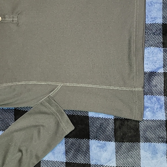 Woolrich. 6-snap button pullover. LIKE-NEW. Women's size Medium - Picture 4 of 14